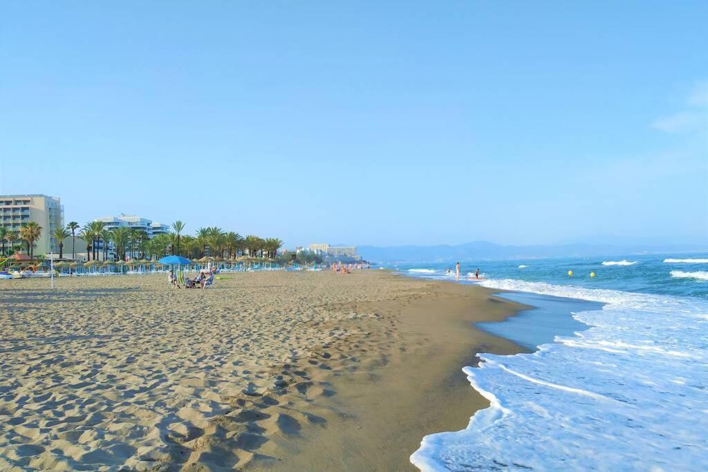 Dona Carlota Gardens, Sea Views, Pool, Restaurant Apartman Torremolinos Kültér fotó